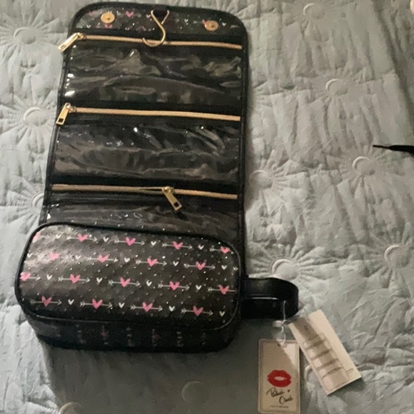 Blush Crush Handbags - Black and Pink Travel Bag